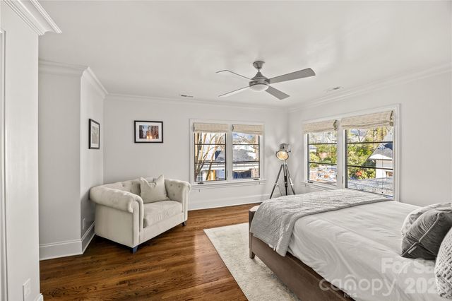 1935 Queens Road W, Charlotte, NC 28207