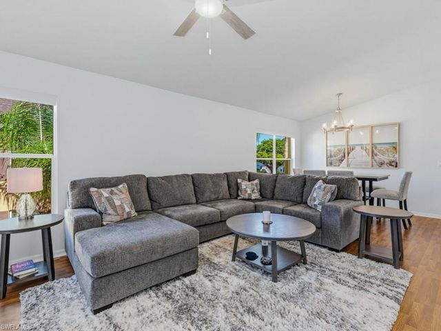 1378 Mainsail DR 1721, Naples, FL 34114