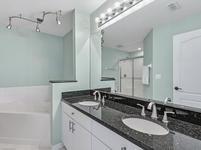 1378 Mainsail DR 1721, Naples, FL 34114