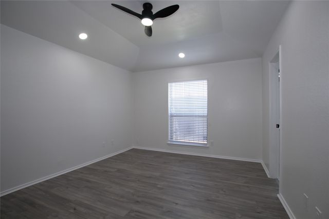 2910 Tanglewood Drive, Lancaster, TX 75134