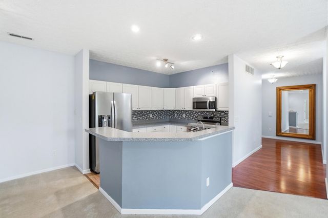 3115 Heron Pointe, 204, Columbus, OH 43231