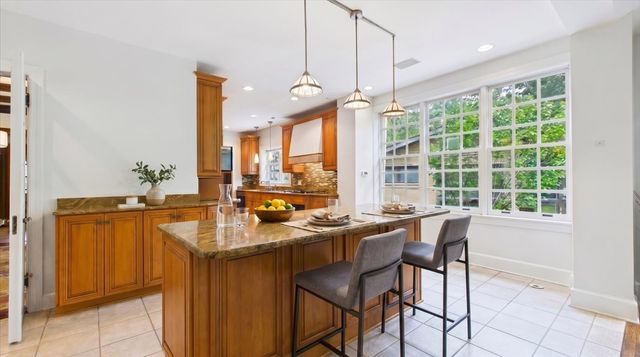 5873 N Forest Glen Avenue, Chicago, IL 60646