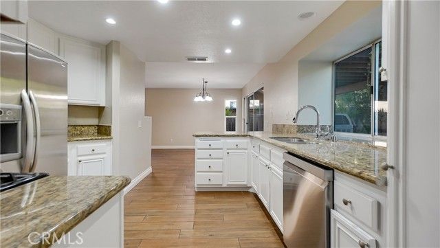 39270 Corte Pluma, Murrieta, CA 92563