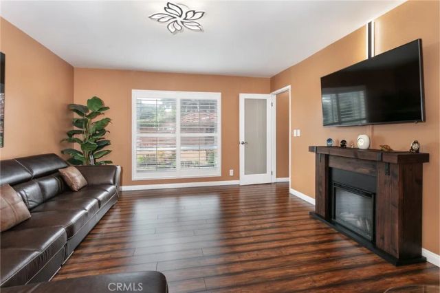 20925 Almazan Road, Woodland Hills, CA 91364