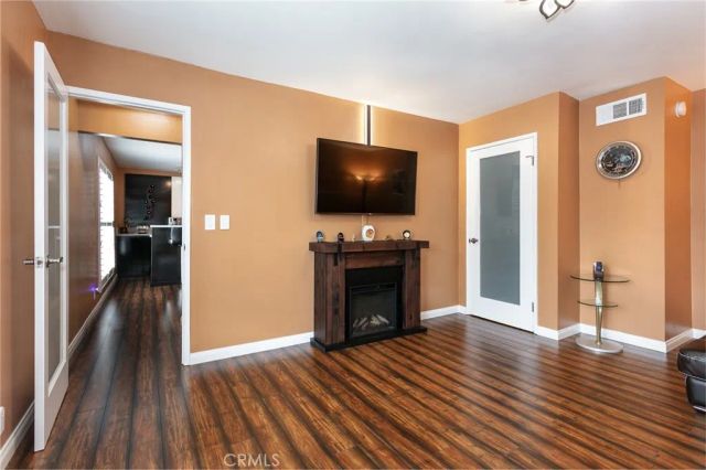 20925 Almazan Road, Woodland Hills, CA 91364