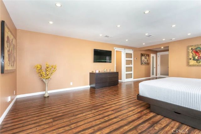 20925 Almazan Road, Woodland Hills, CA 91364