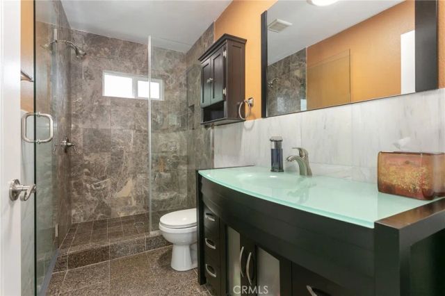 20925 Almazan Road, Woodland Hills, CA 91364