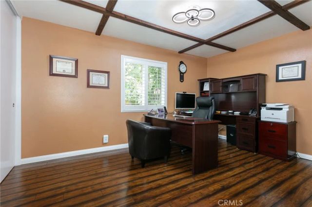 20925 Almazan Road, Woodland Hills, CA 91364