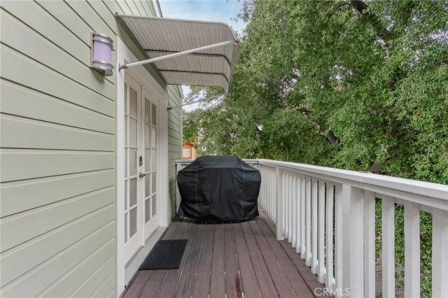 20925 Almazan Road, Woodland Hills, CA 91364