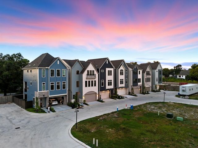 1709 Bologna Lane, Houston, TX 77055