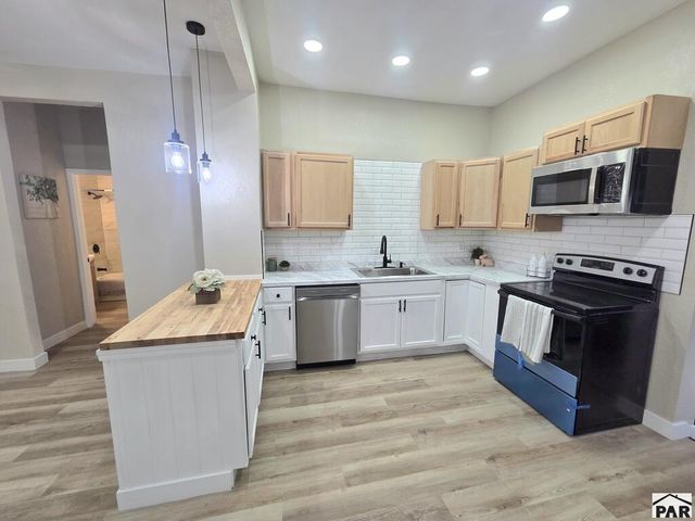 1022 Claremont Ave, Pueblo, CO 81004