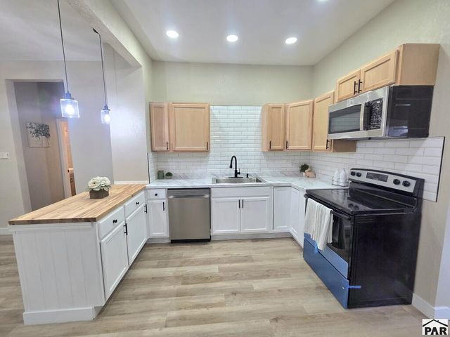 1022 Claremont Ave, Pueblo, CO 81004