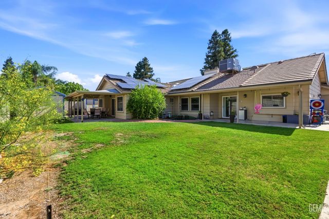 7009 Etter Street, Bakersfield, CA 93308