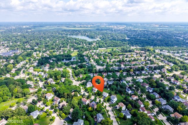 235 Aberdeen Drive, Algonquin, IL 60102
