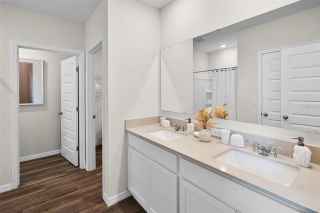 8583 CAPE FOX COVE, Lakeland, FL 33810