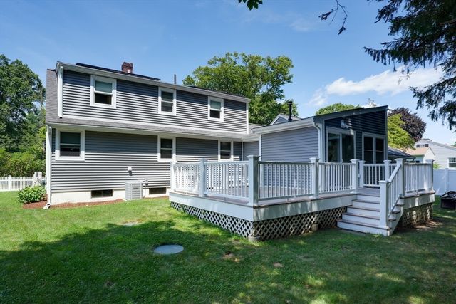 1 Charlesgate Road, Hopedale, MA 01747