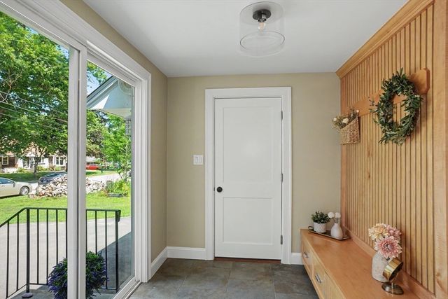 1 Charlesgate Road, Hopedale, MA 01747