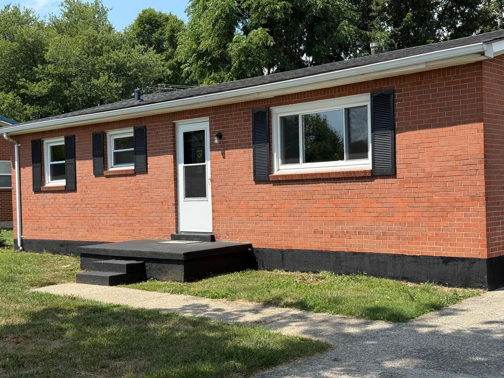 112 Woodford Avenue, Berea, KY 40403