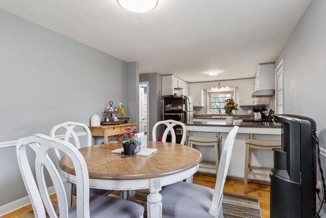 4 Cranston St, Worcester, MA 01606