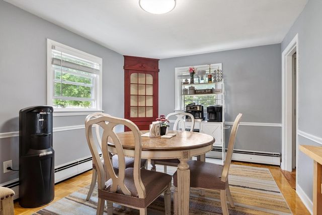 4 Cranston St, Worcester, MA 01606