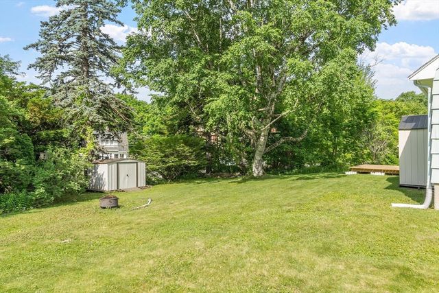 4 Cranston St, Worcester, MA 01606