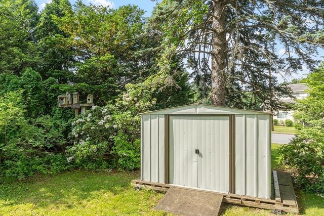 4 Cranston St, Worcester, MA 01606