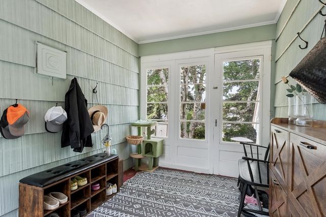 4 Cranston St, Worcester, MA 01606