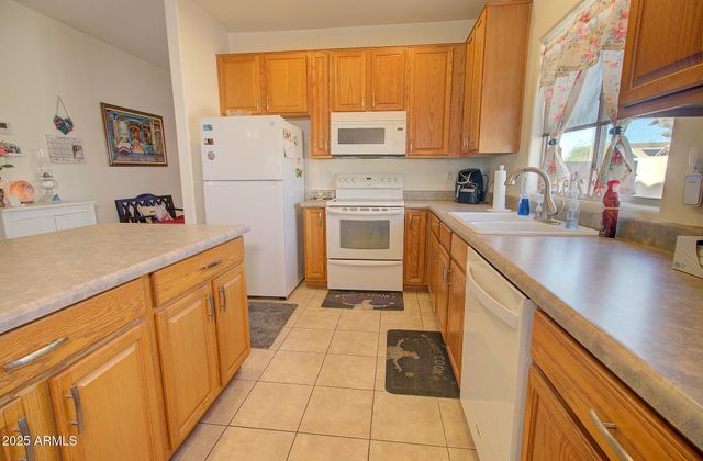 813 W OCOTILLO Street, Casa Grande, AZ 85122