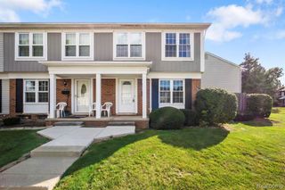 36614 Park Place Drive 68, Sterling Heights, MI 48310