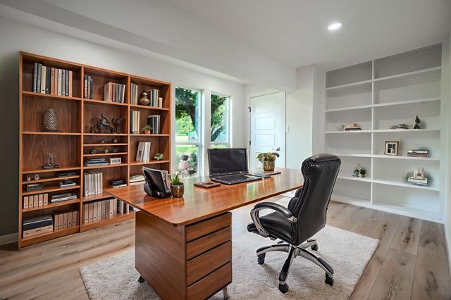 3019 Lakeside Drive, Rockwall, TX 75087