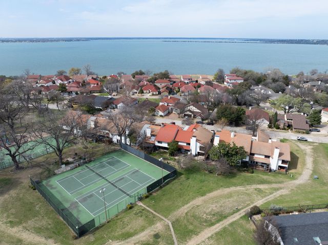 3019 Lakeside Drive, Rockwall, TX 75087