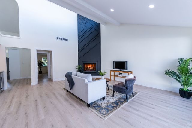 3019 Lakeside Drive, Rockwall, TX 75087