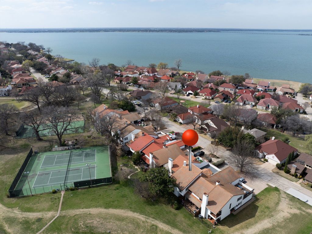 3019 Lakeside Drive, Rockwall, TX 75087