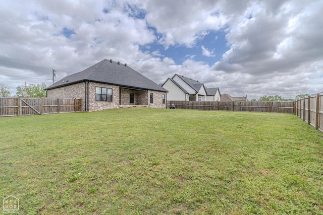 3202 Fairview Rd, Paragould, AR 72450