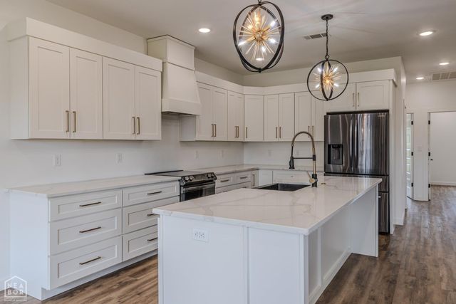 3202 Fairview Rd, Paragould, AR 72450