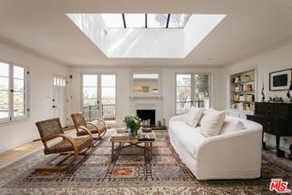 8831 Lookout Mountain Avenue, Los Angeles, CA 90046