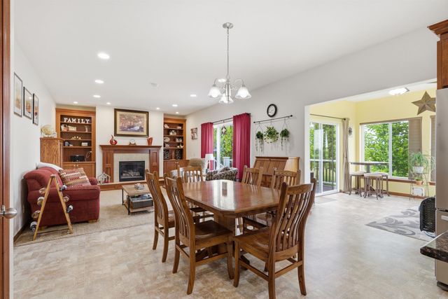 24120 M Ave Unit 5, Grundy Center, IA 50638