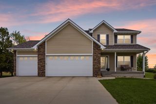 24120 M Ave Unit 5, Grundy Center, IA 50638