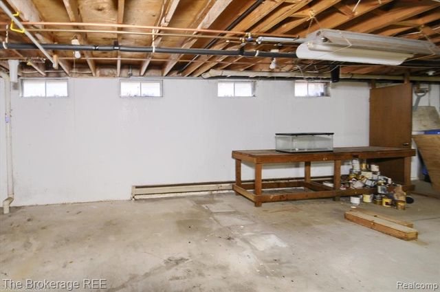 688 Uphill Road, Milford, MI 48381