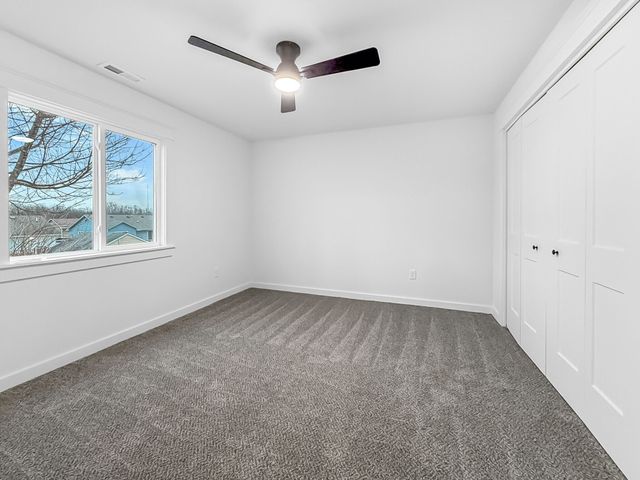 2431 SE 18th Court, Des Moines, IA 50320