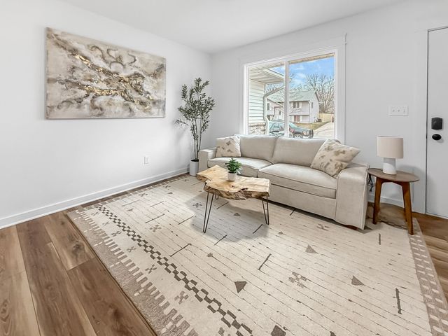 2431 SE 18th Court, Des Moines, IA 50320