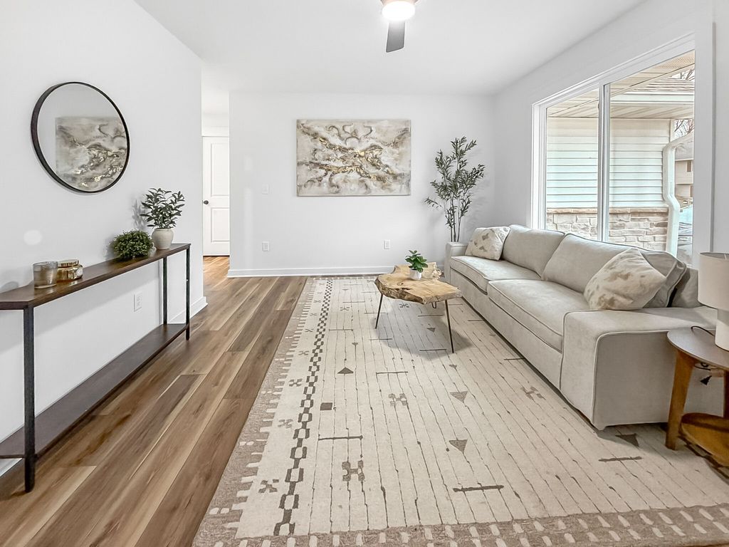 2431 SE 18th Court, Des Moines, IA 50320