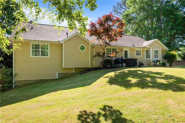 153 Creek side Drive, Mcdonough, GA 30252