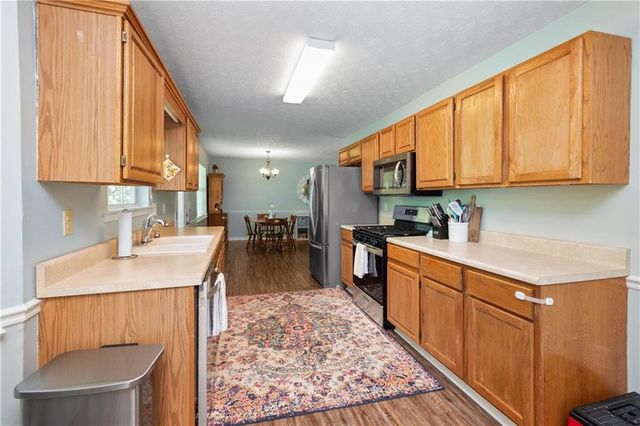 153 Creek side Drive, Mcdonough, GA 30252