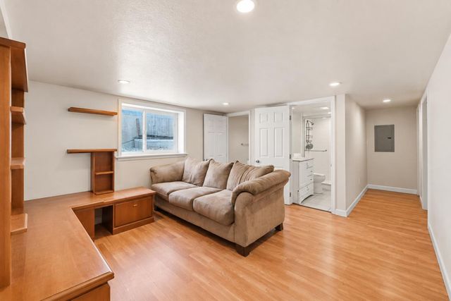 1090 S 7th Street, San Jose, CA 95112