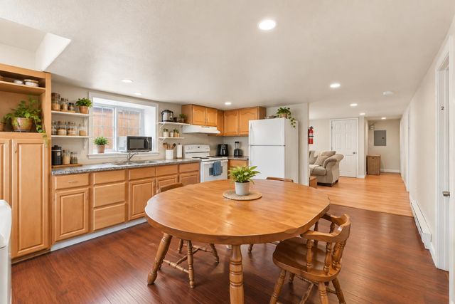 1090 S 7th Street, San Jose, CA 95112