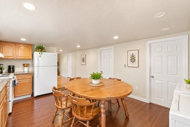 1090 S 7th Street, San Jose, CA 95112