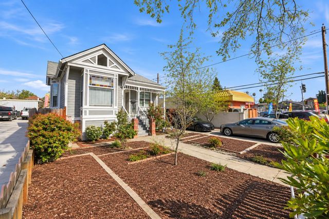 1090 S 7th Street, San Jose, CA 95112