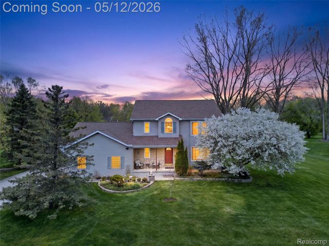 2440 Bull Run, Oxford Charter Township, MI 48371
