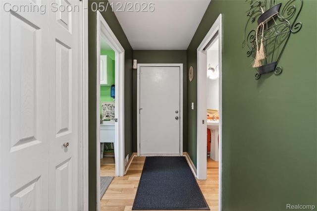 2440 Bull Run, Oxford Charter Township, MI 48371